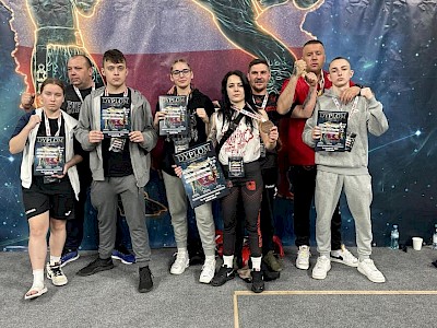 Zawodnicy Klubu Sportowego Semiramida uczestniczyli w Mistrzostwach Polski w kickboxingu w formule kick light kadetów oraz light contact juniorów i seniorów.